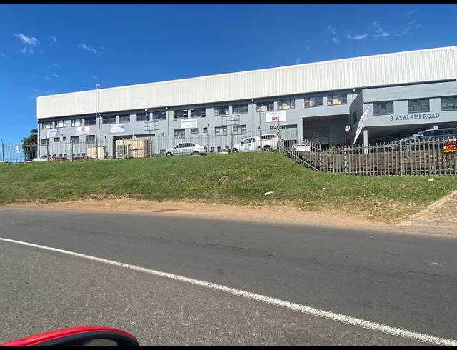 283M² MINI FACTORY TO LET IN WESTMEAD
